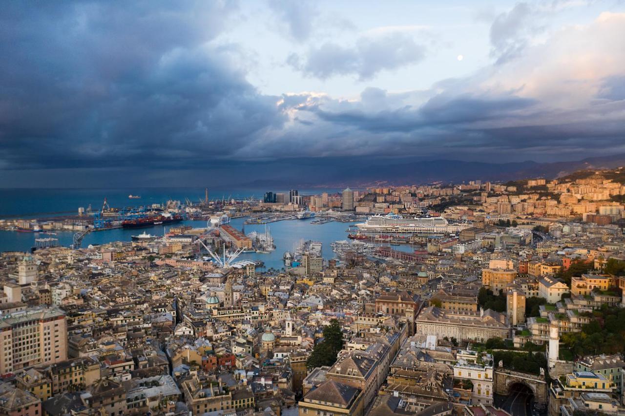 Centro Storico Caruggi 2Min Acquario Pellicceria Superior Loft Palazzo Rolli Apartment Genoa Luaran gambar